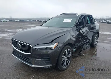 2022 Volvo Xc60 B5 Inscription z USA, uszkodzony, nr VIN YV4L12DL9N1003164